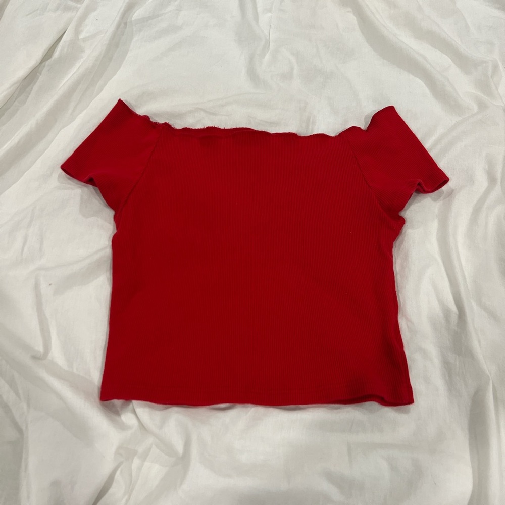 Brandy Melville off the shoulder top